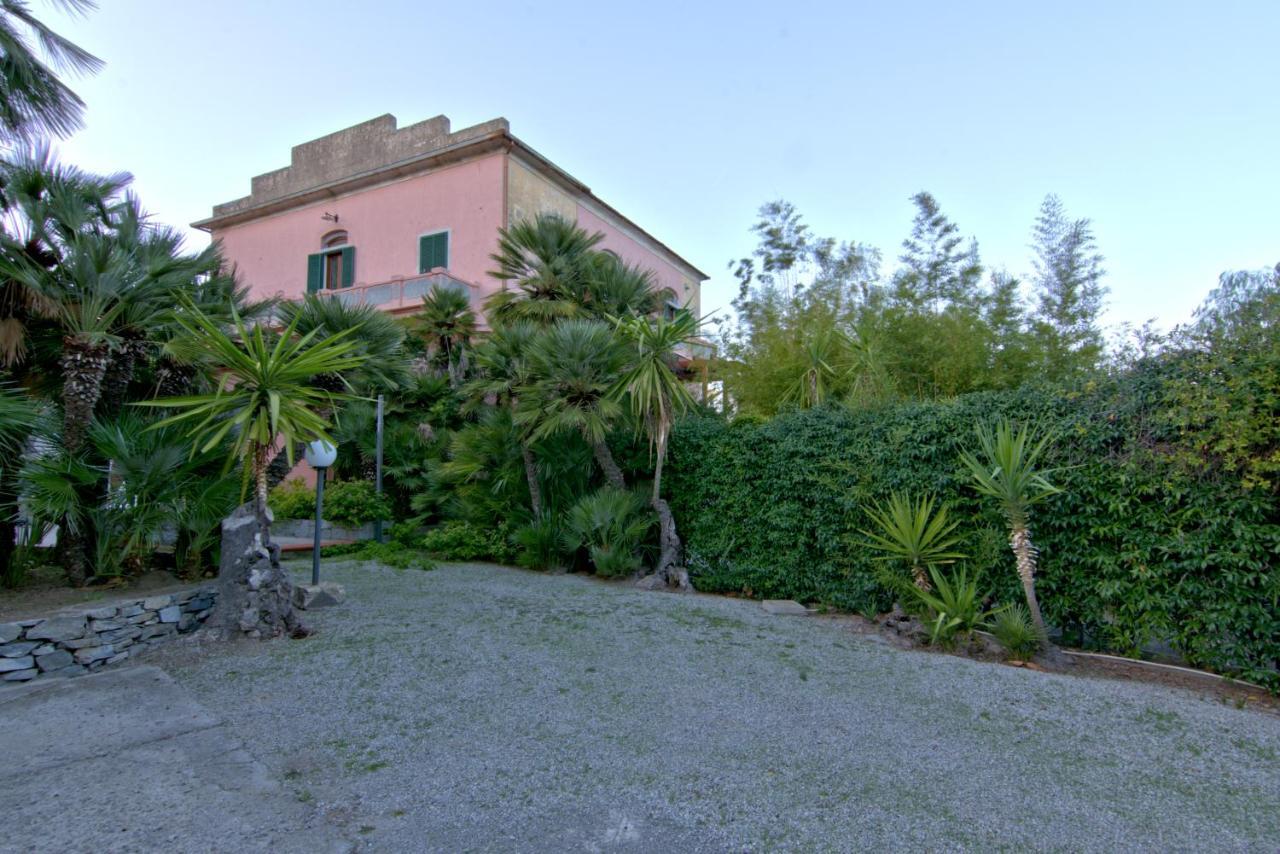 Very Holiday home
